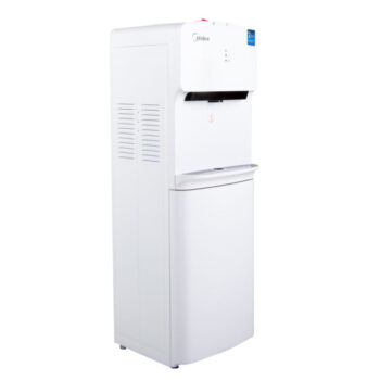 This water dispenser maintains the cleanliness and the perfect temperature for hot and cold water for hours